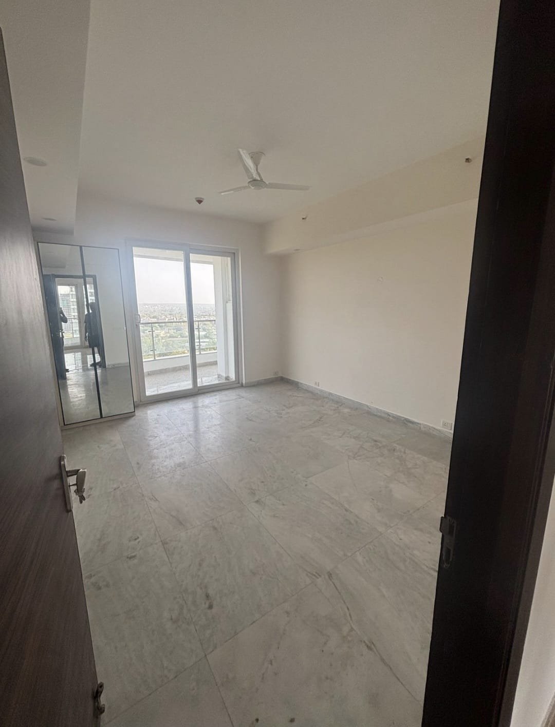 4BHK Krrish Provence Estate, Gwalpahari available for rent